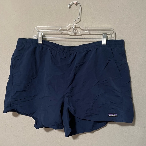 navy Patagonia shorts - Picture 1 of 2